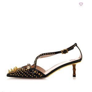 Gucci Malaga Kid Studded Pointed Toe Unia Pumps 37 Black